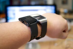 Smartwatch Poradnik po funkcjach – co potrafi Twój zegarek?